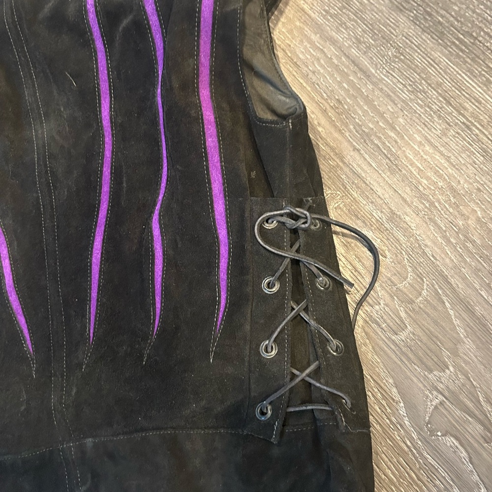 Vintage black & purple vest lace up sides- estimate of S/M - see measurements - Picture 6 of 8